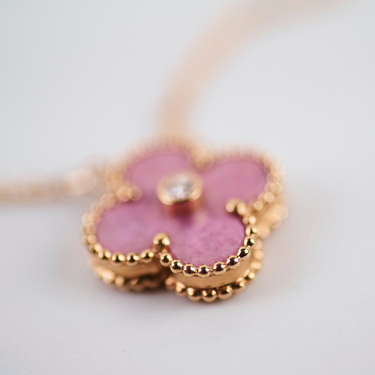 Van Cleef & Arpels Alhambra Pink Rhodonite Diamond Necklace Holiday Pendant 2021 - photo 5