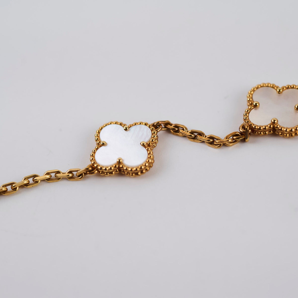 Van Cleef & Arpels Vintage Alhambra 10 Motifs White Mother of Pearl Necklace - photo 9