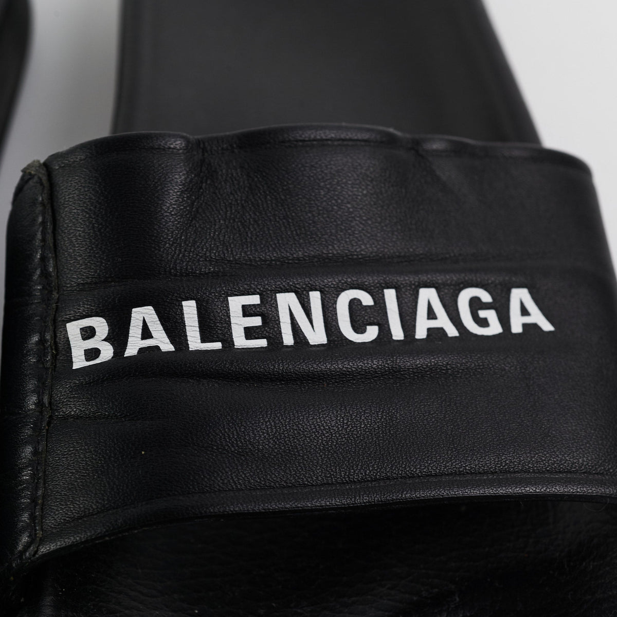 Balenciga Classis Logo Leather Slide Size 44 - photo 8