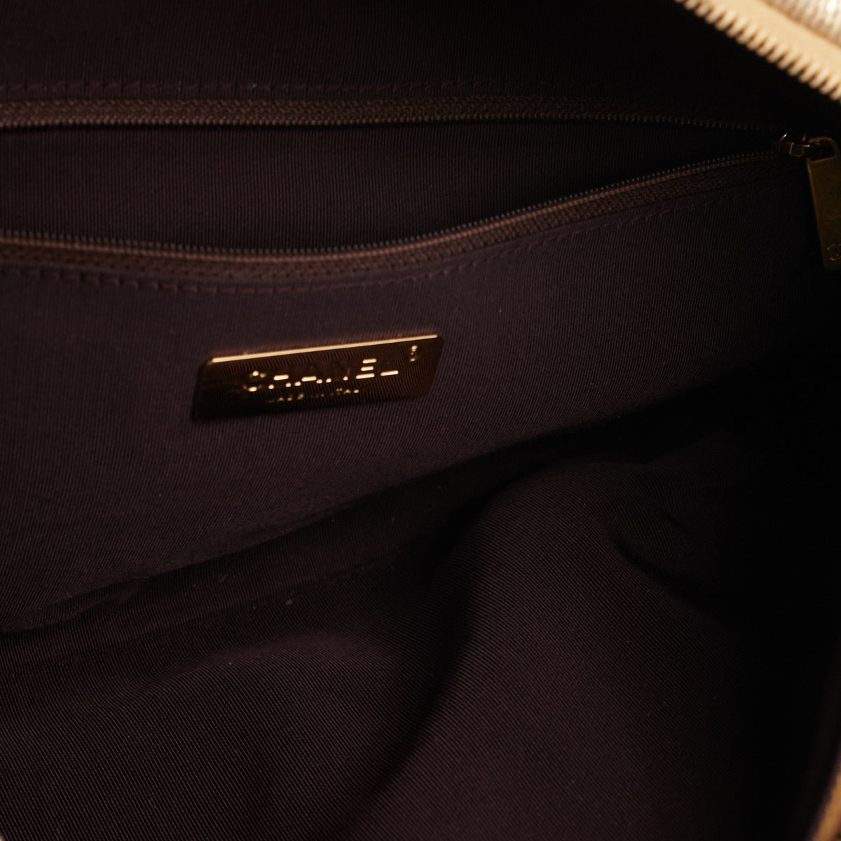 Chanel Graffiti Printed Canvas Street Belt Bag - photo 7