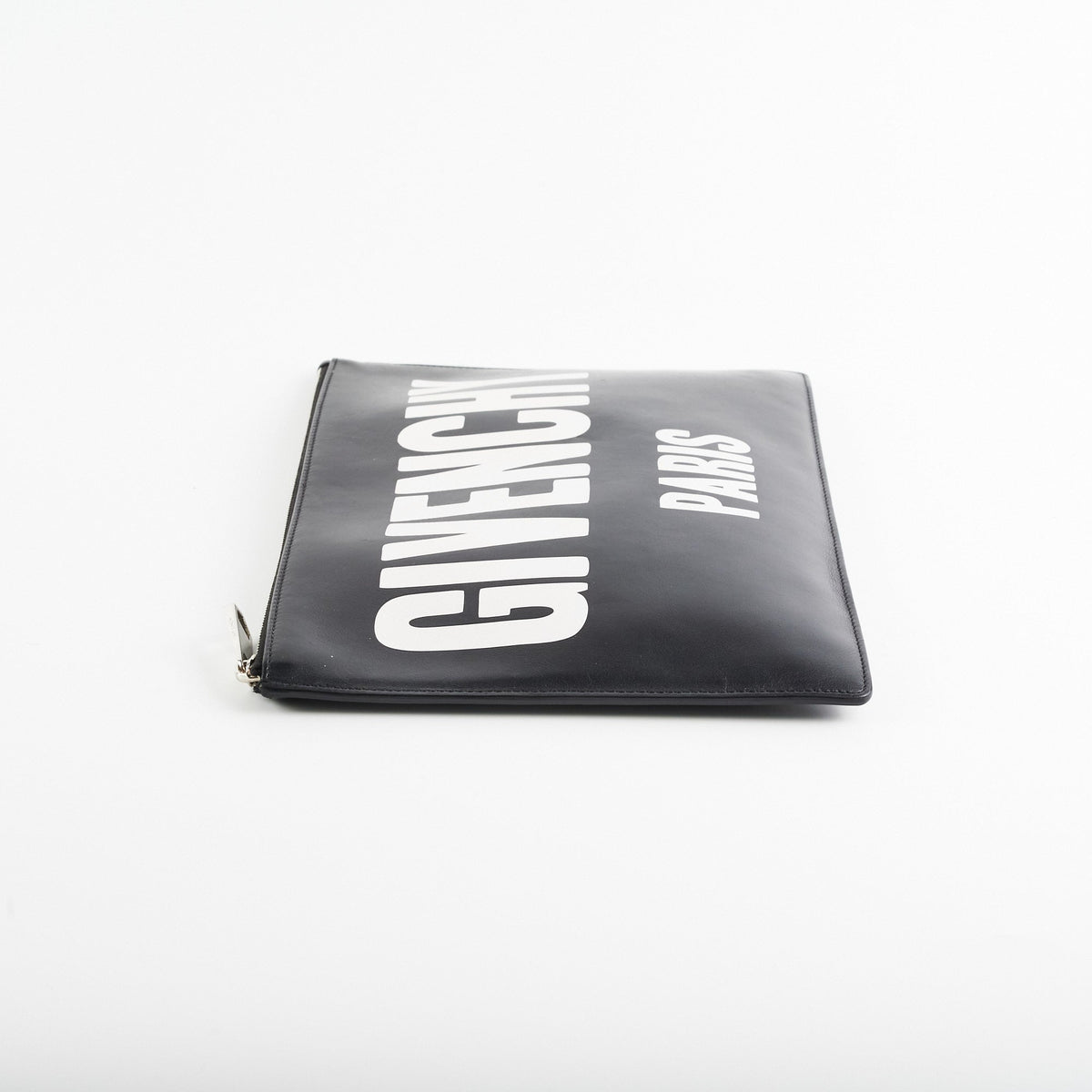 Givenchy Large Pouch Black - photo 3