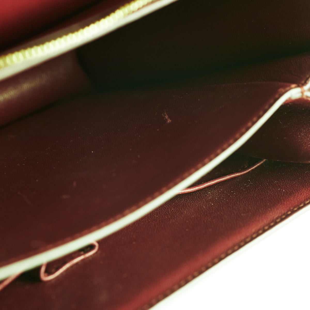 Celine Box Medium Burgundy - photo 5