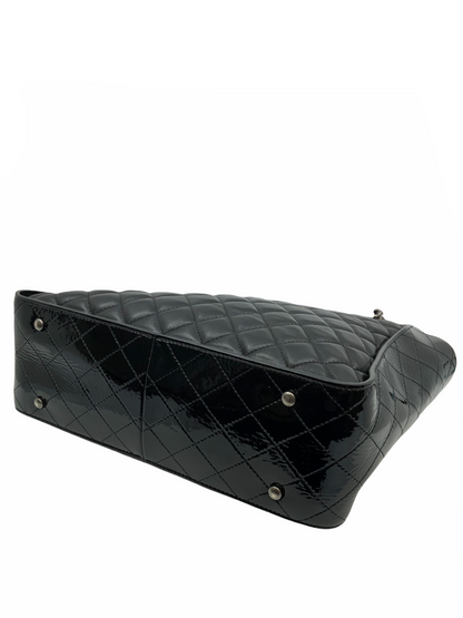 Chanel CC Charm Quilted Lambskin Patent Leather Tote - photo 6