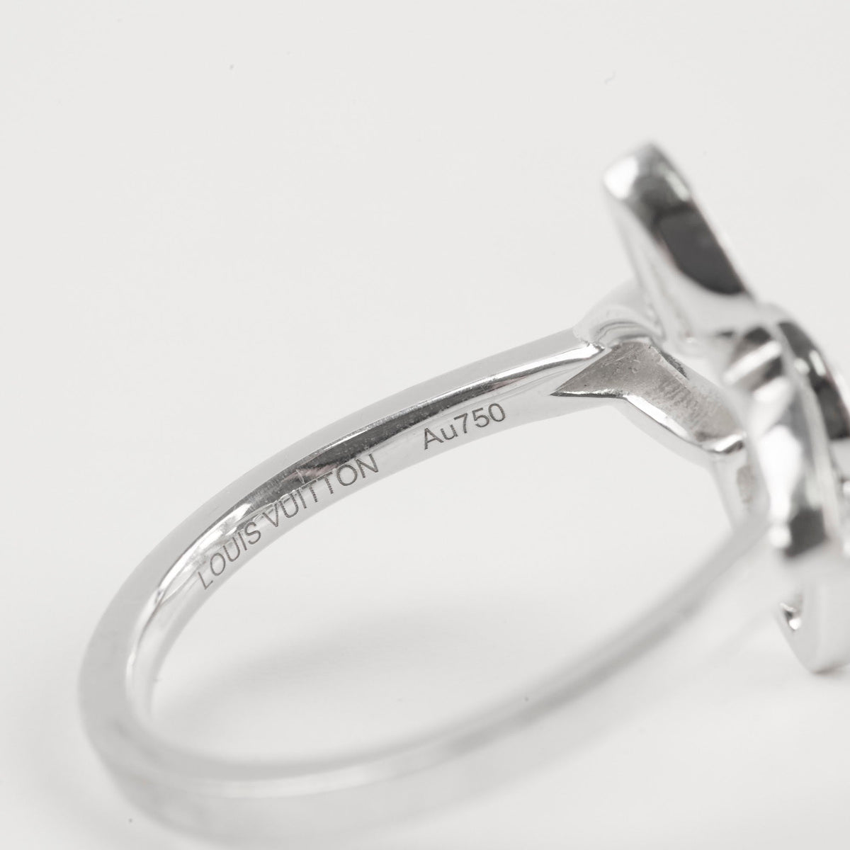 Louis Vuitton 18k White Gold Fleur Ring Size 54 - photo 5