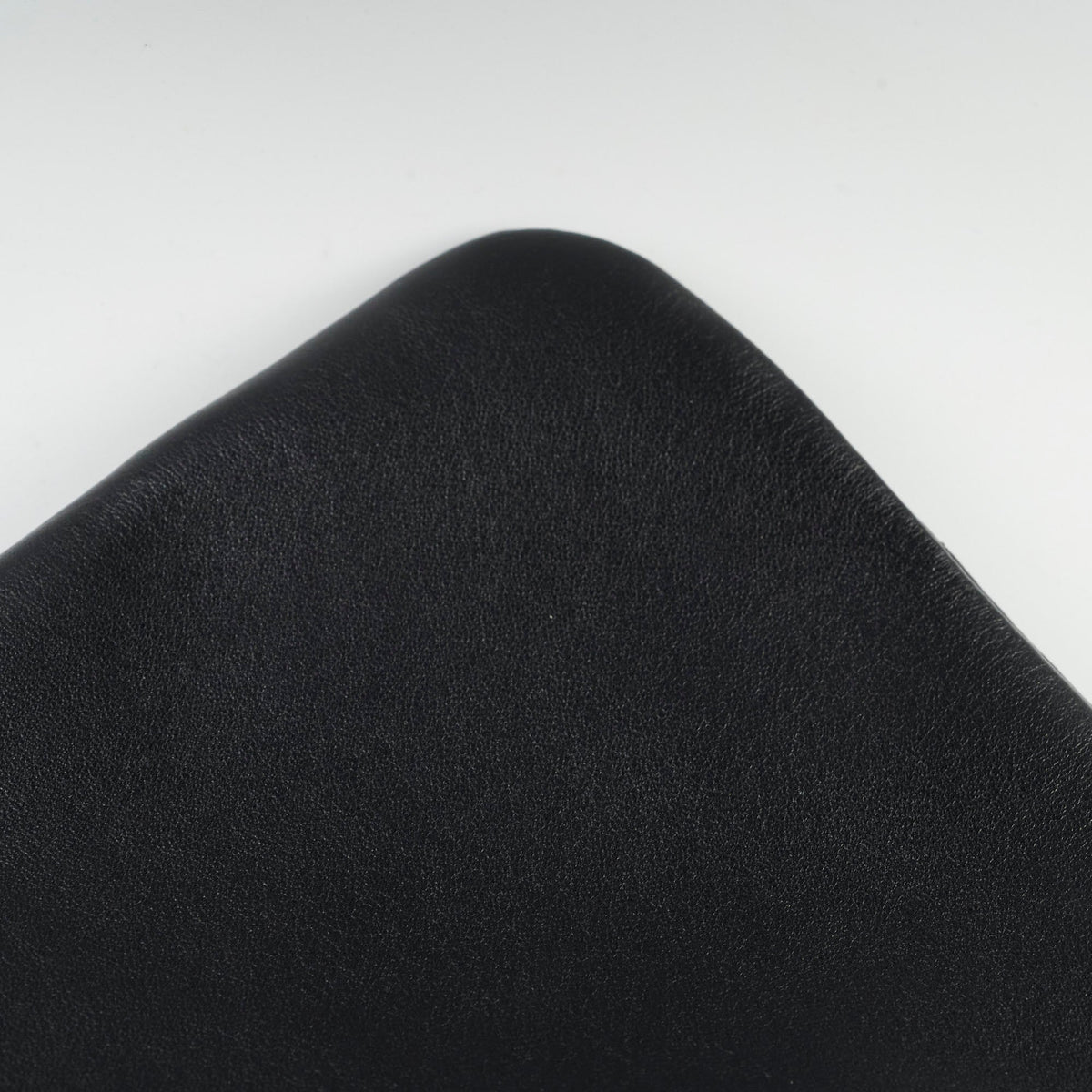 Chanel 19 Large Black Microchip - photo 9