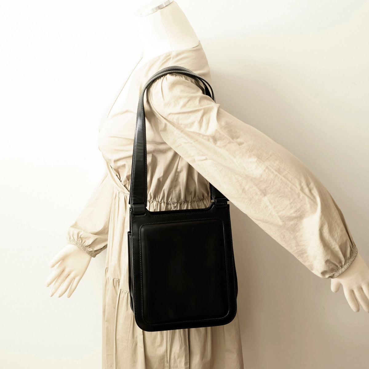 Loewe Vintage Shoulder Bag Black - photo 13