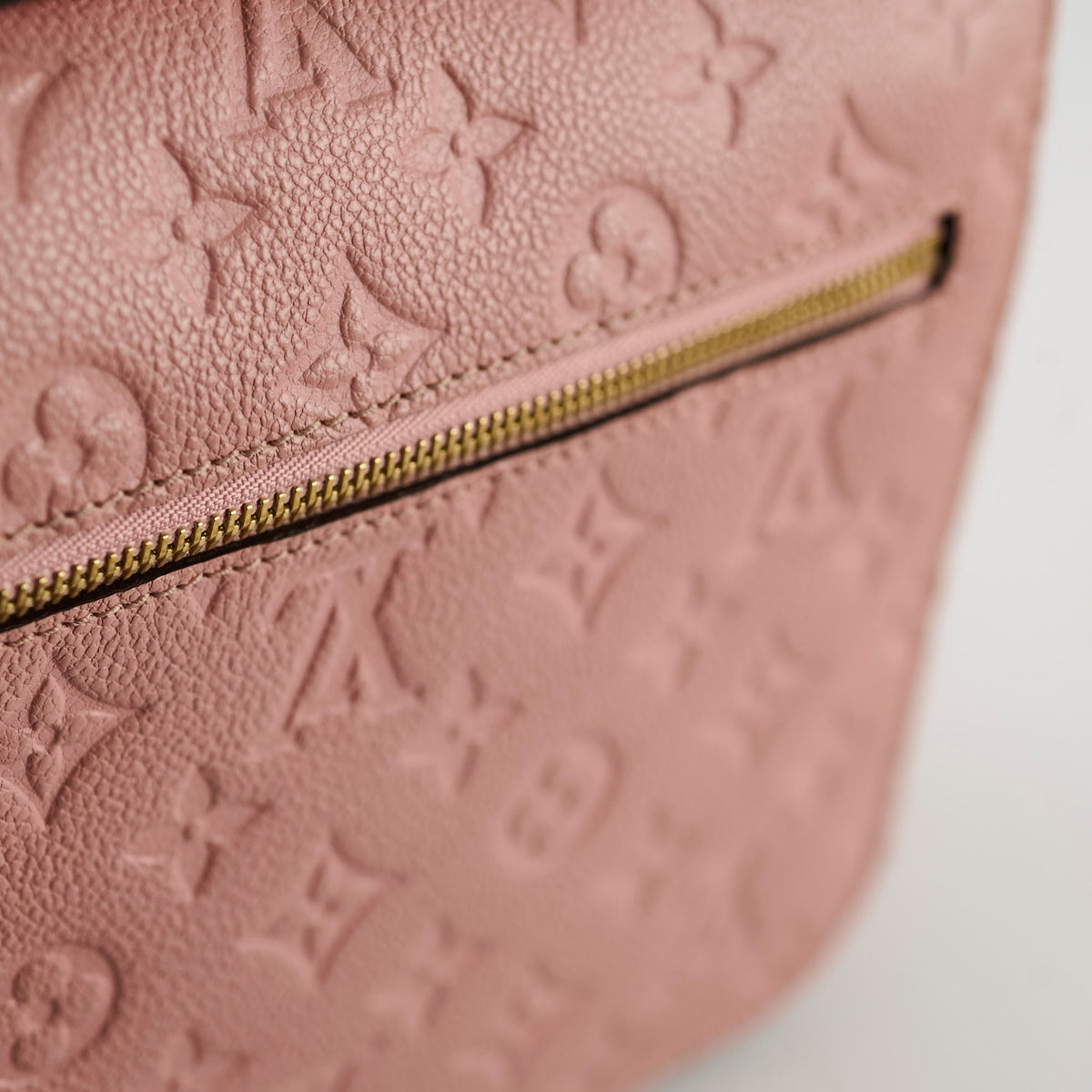 Louis Vuitton Pochette Metis Empriente Light Pink - photo 6