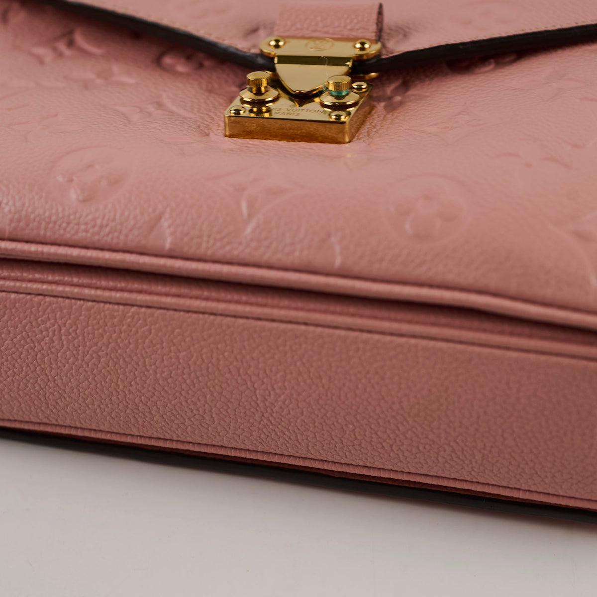 Louis Vuitton Pochette Metis Empriente Light Pink - photo 15