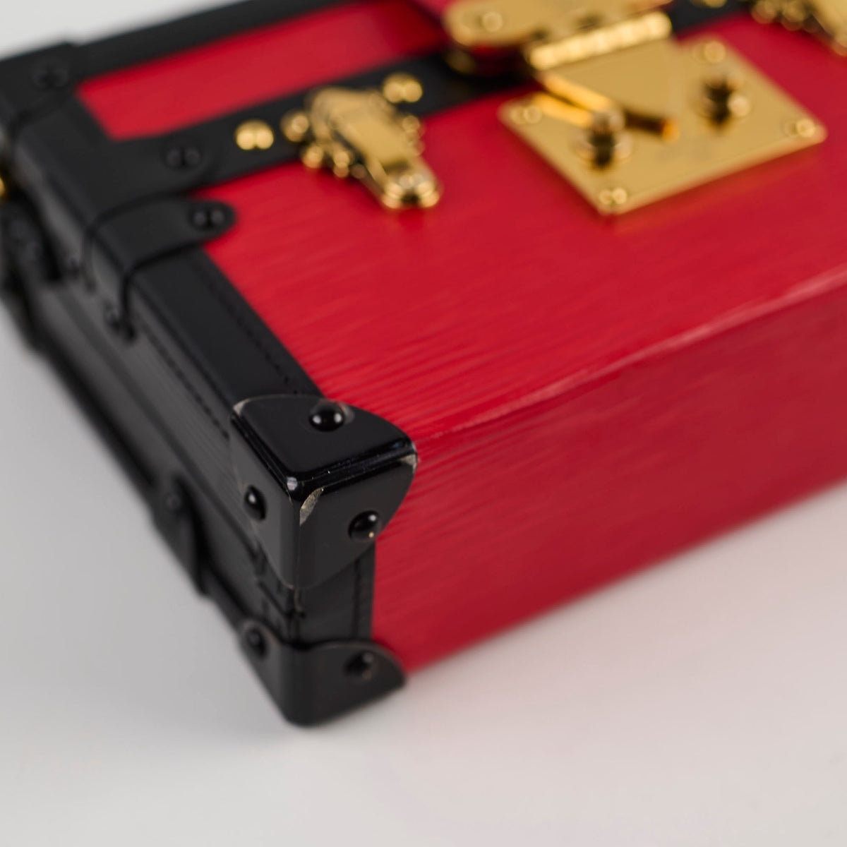 Louis Vuitton Petite Malle Red Epi Leather - photo 12