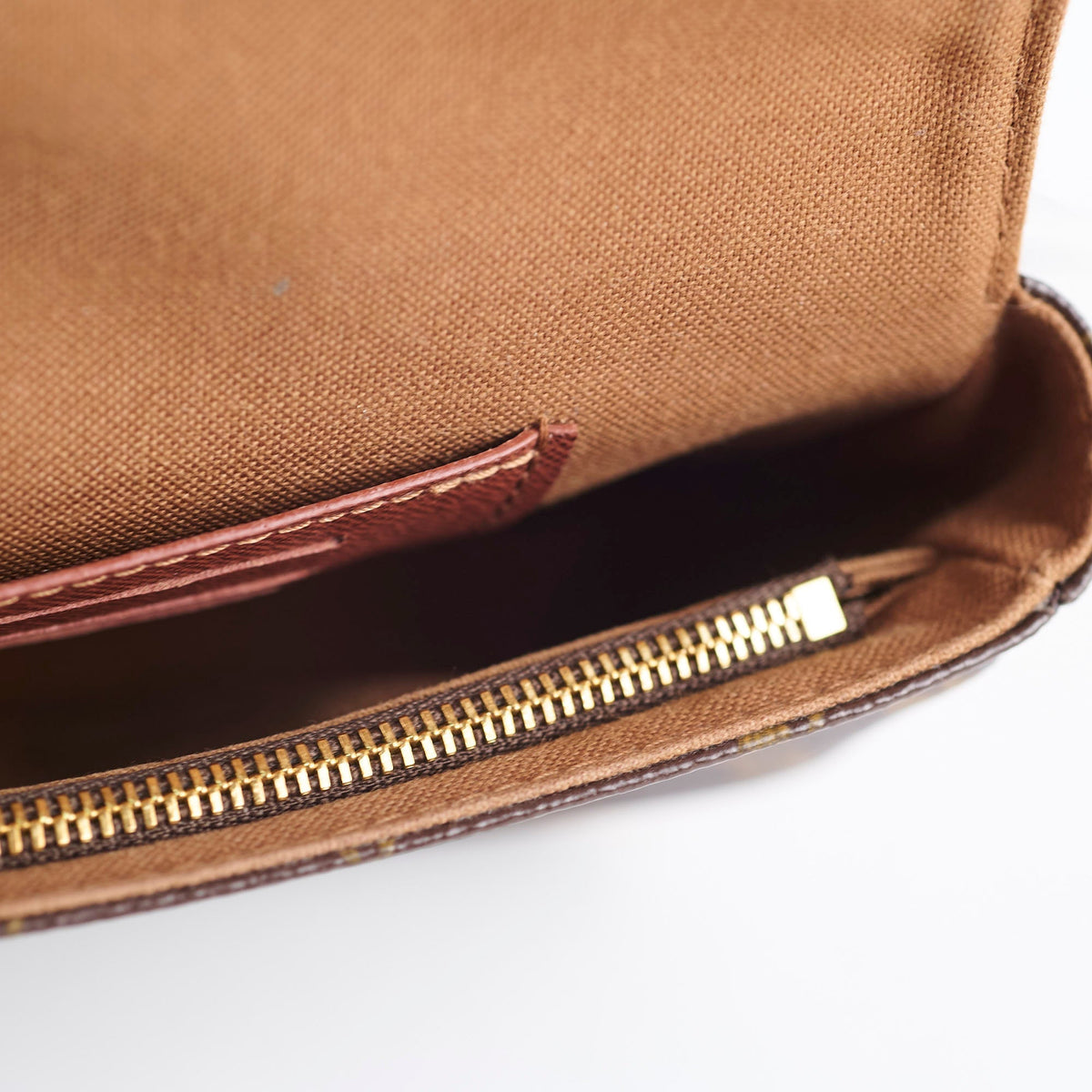 Louis Vuitton Ivy Crossbody Bag Monogram - photo 7