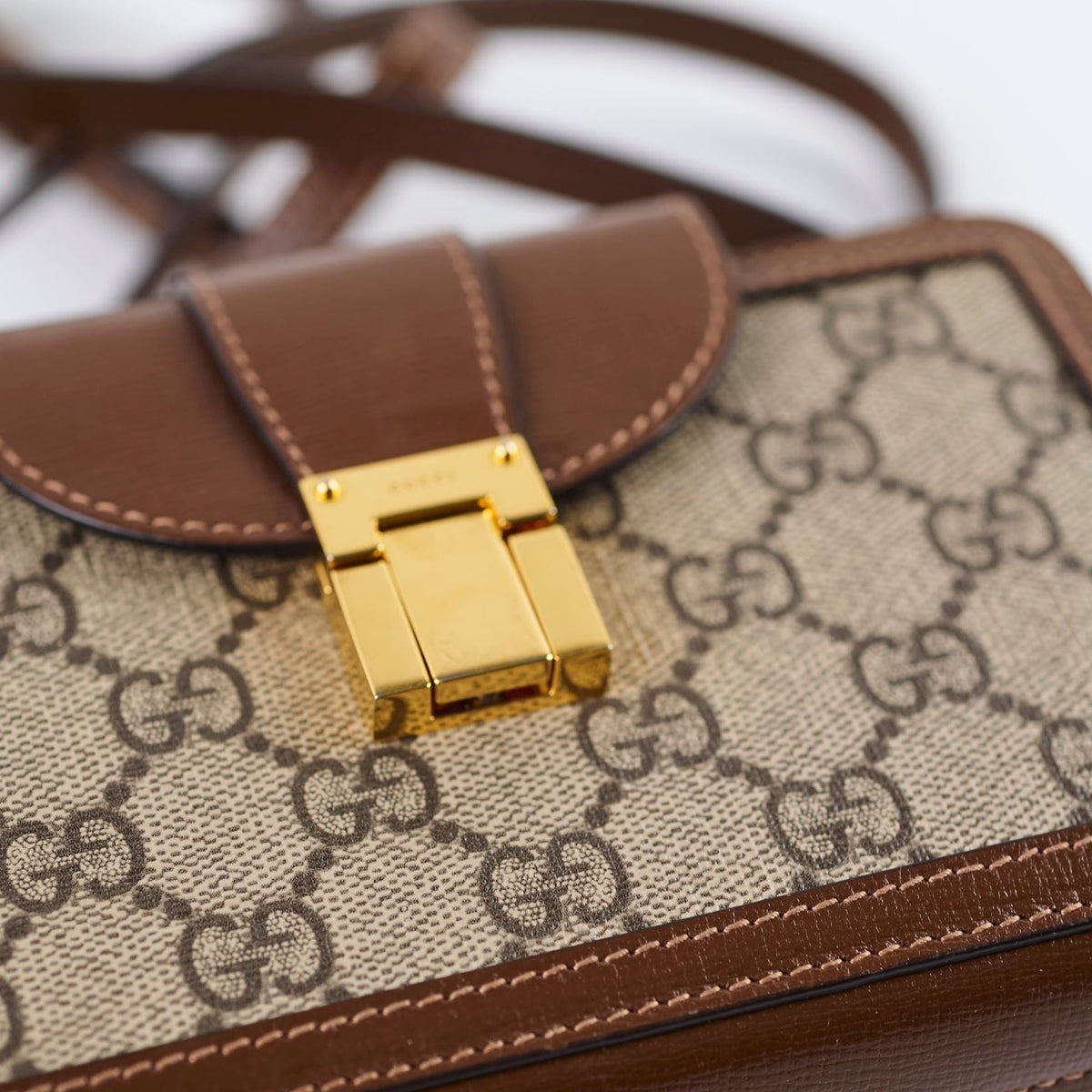 Gucci GG Surpreme Mini Clasp Bag Brown - photo 15