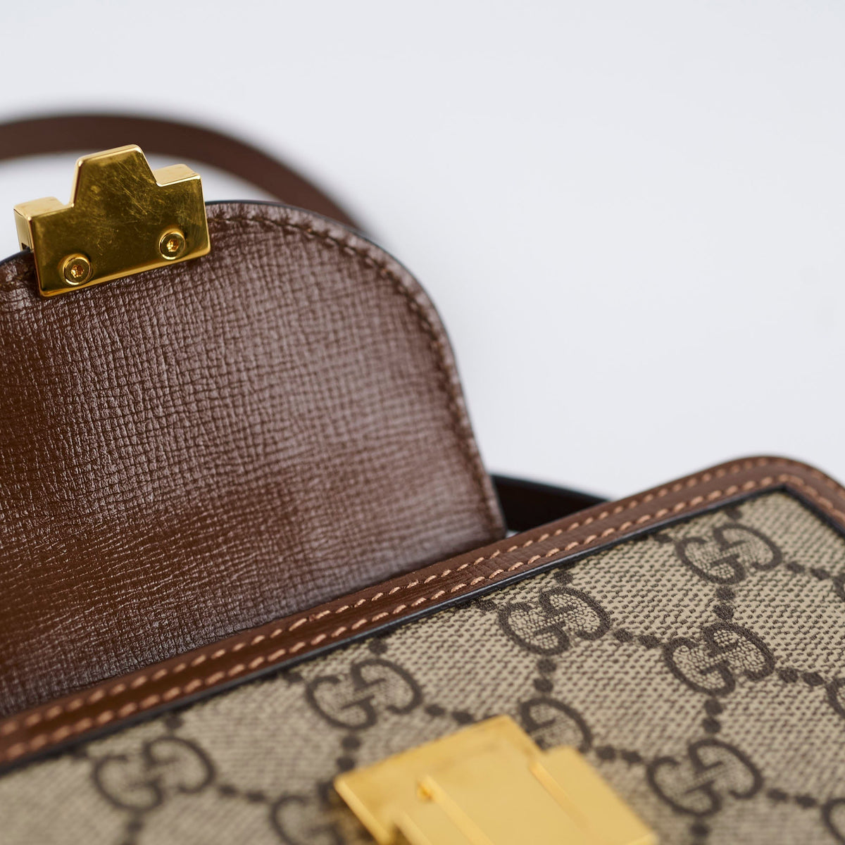 Gucci GG Surpreme Mini Clasp Bag Brown - photo 6