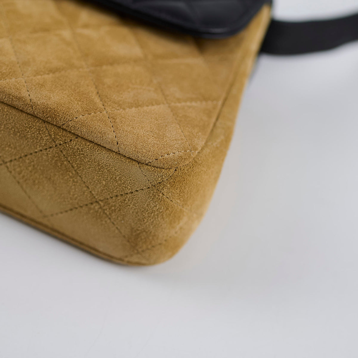 Chanel 25A Suede Mini Crossbody Black/Camel (Microchipped) - photo 5