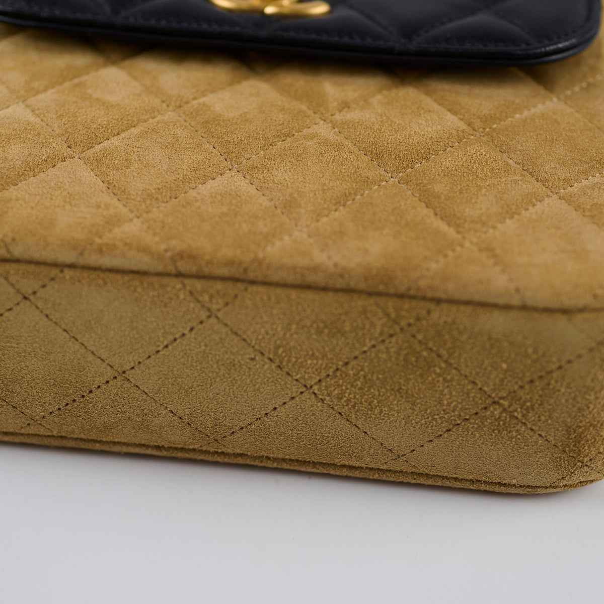 Chanel 25A Suede Mini Crossbody Black/Camel (Microchipped) - photo 13