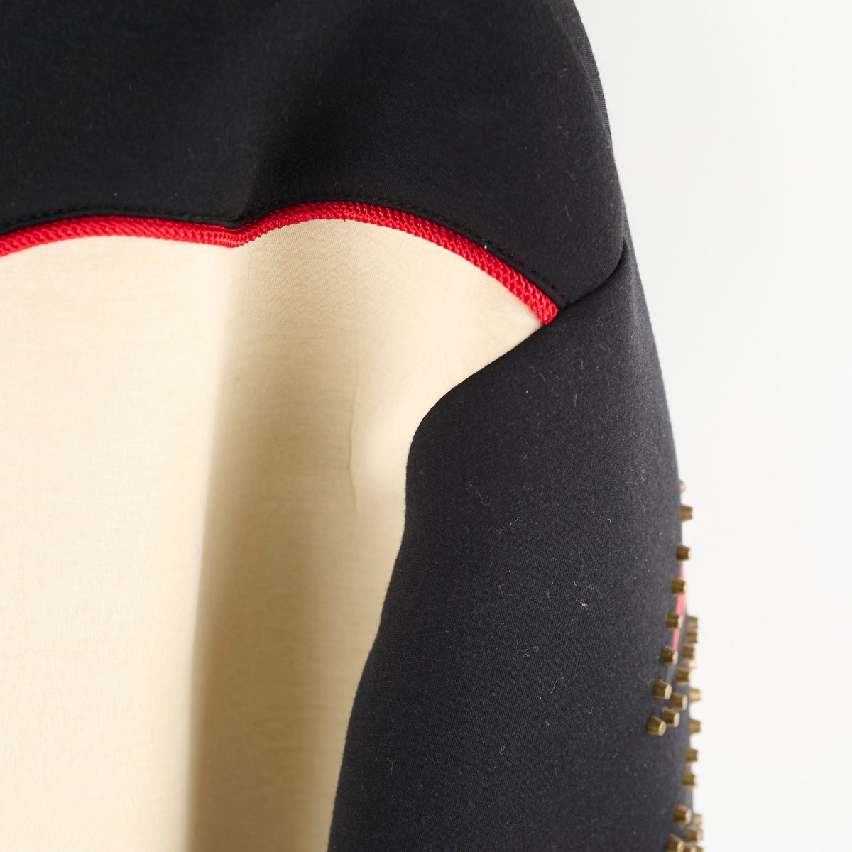 Gucci Butterfly Applique Sweater Size M - photo 10