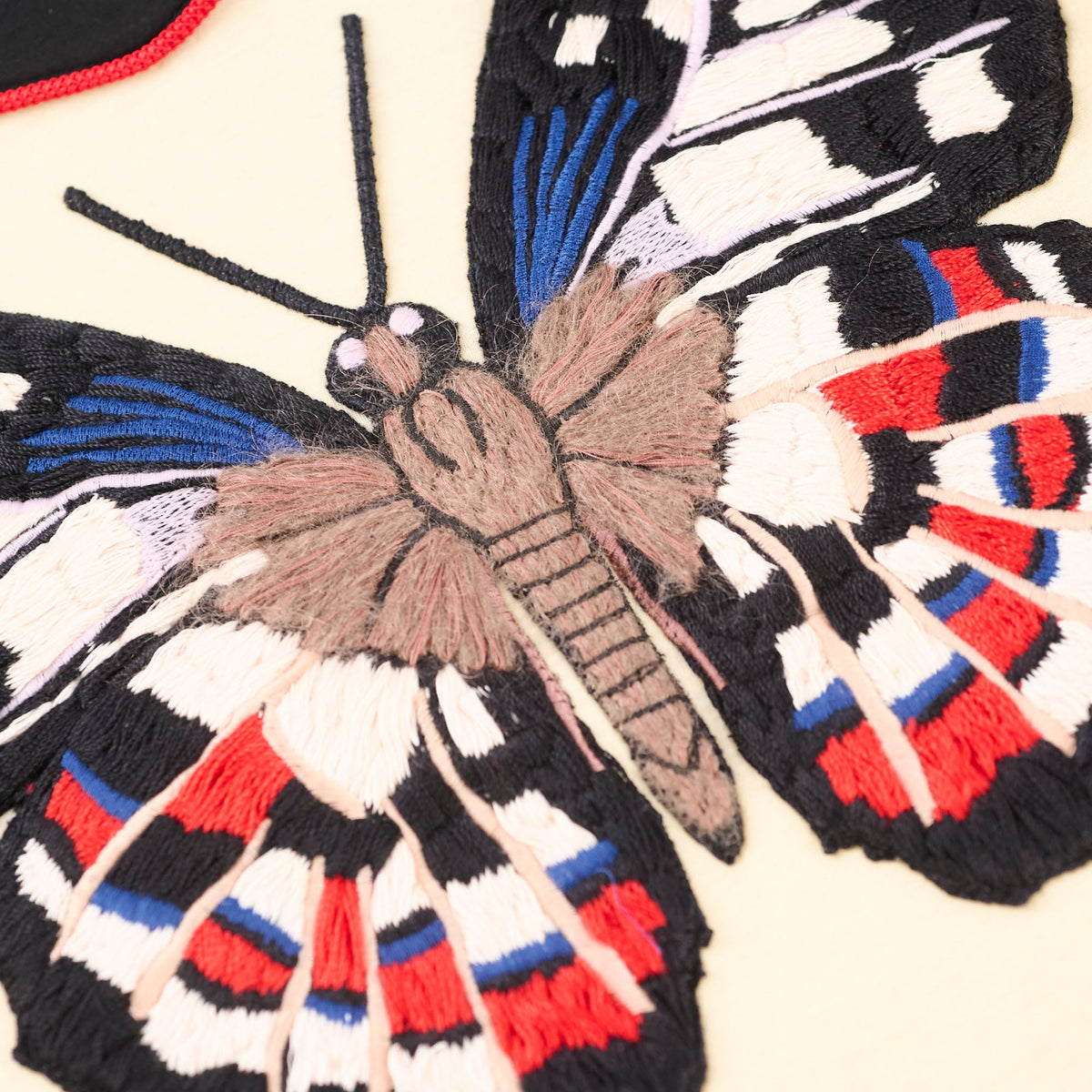 Gucci Butterfly Applique Sweater Size M - photo 14