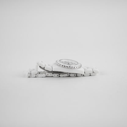 Chanel J12 Ceramic White Watch Quartz 33mm - photo 2