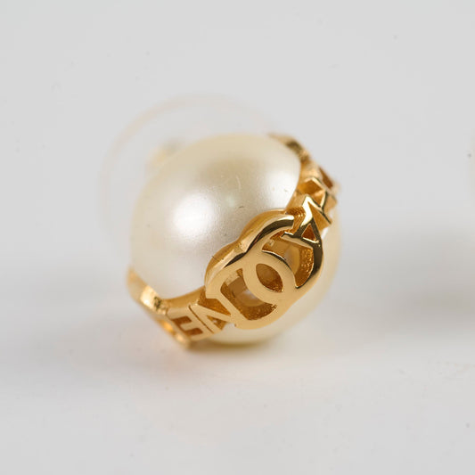 Chanel 23K CC Round Pearl Stud Earrings Costume Jewellery - photo 2