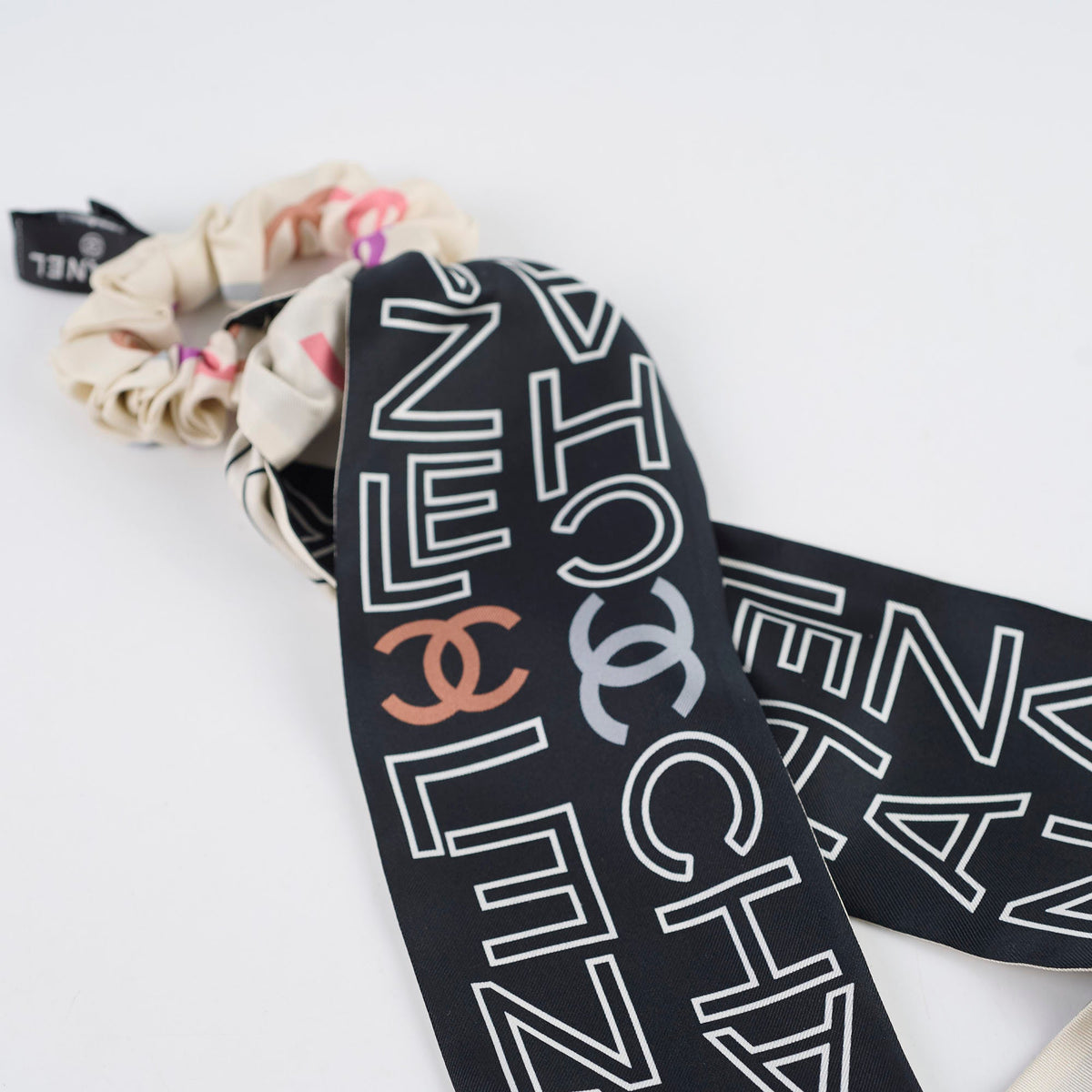 Chanel Silk Hair Scrunchie - photo 4