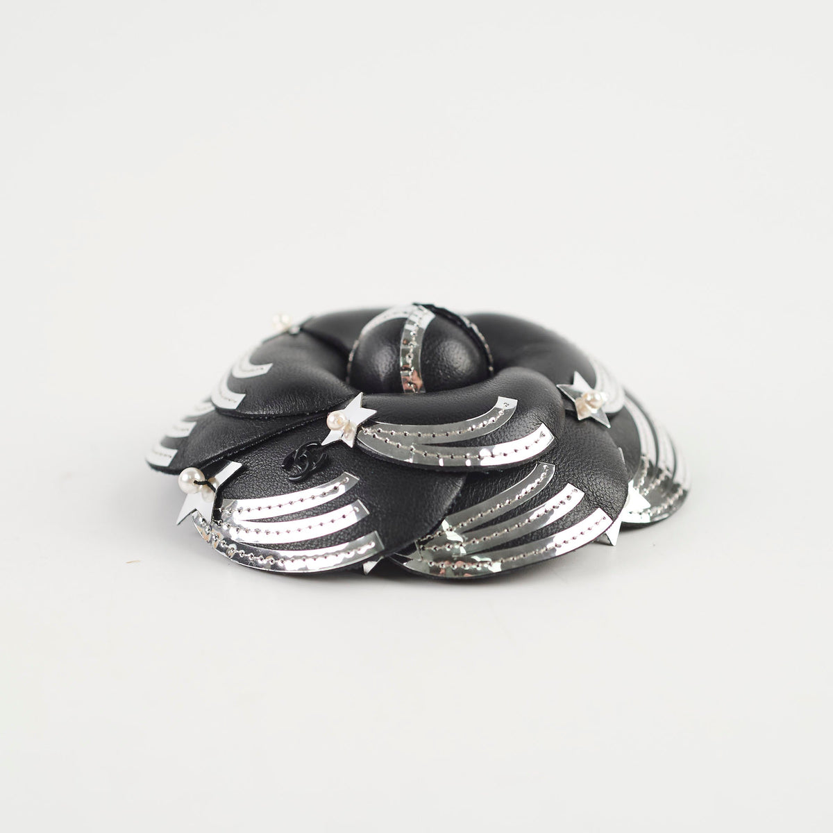 Chanel Leather Camellia Brooch - photo 2