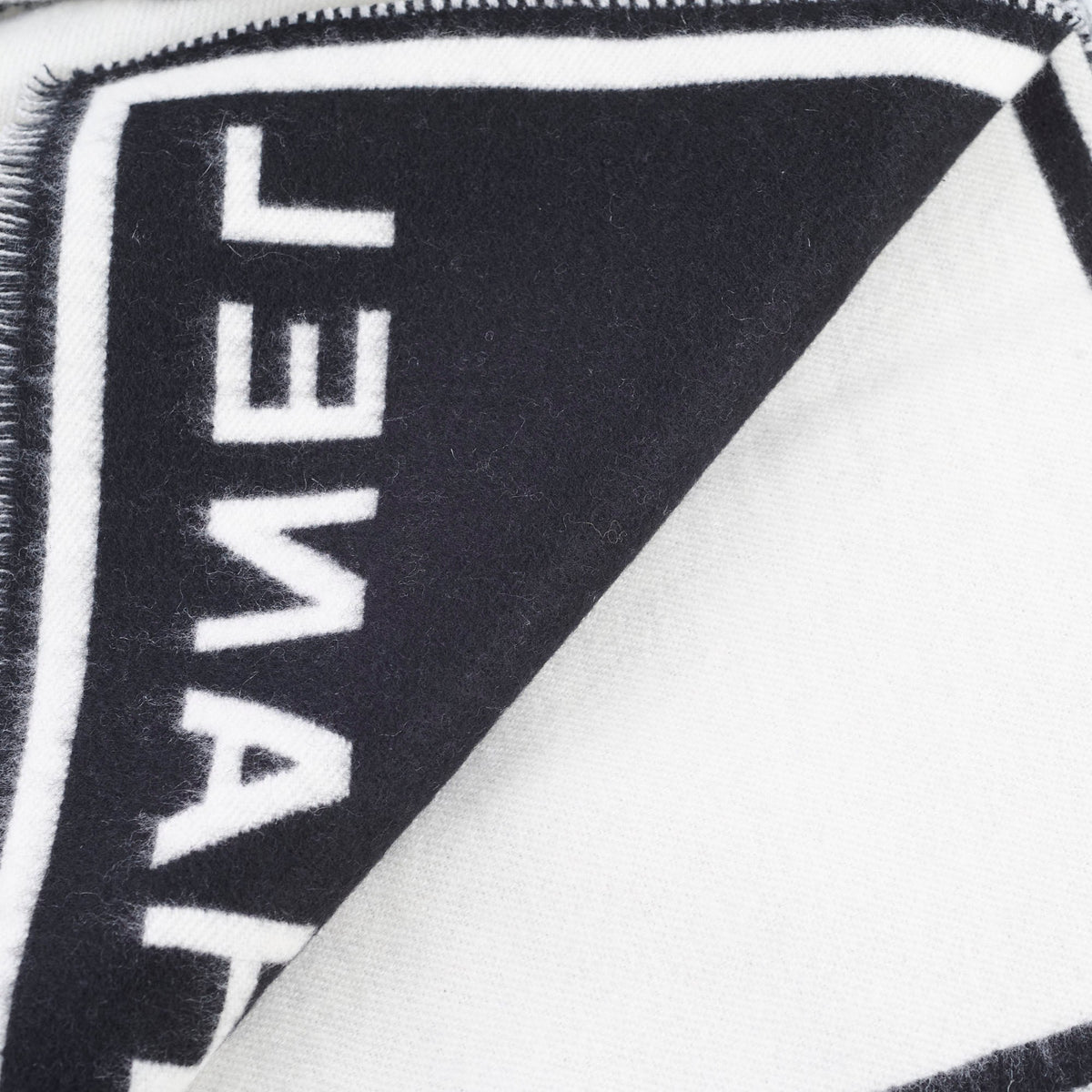 Chanel Thick Scarf - photo 9