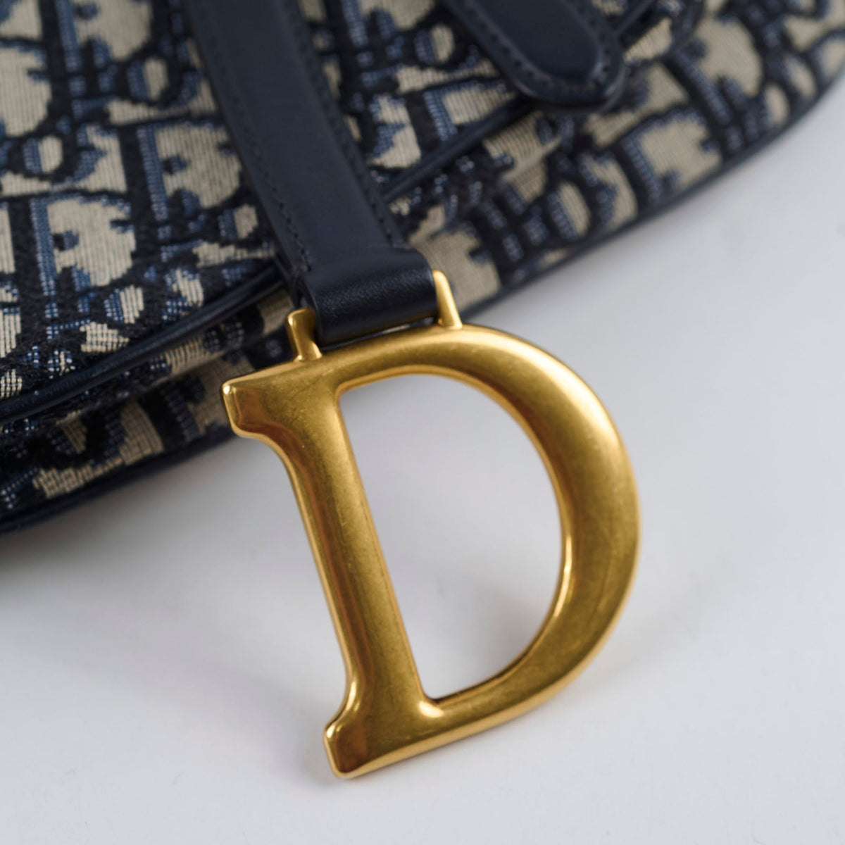 Dior Saddle Bag Medium Oblique with Guitar Strap - photo 11