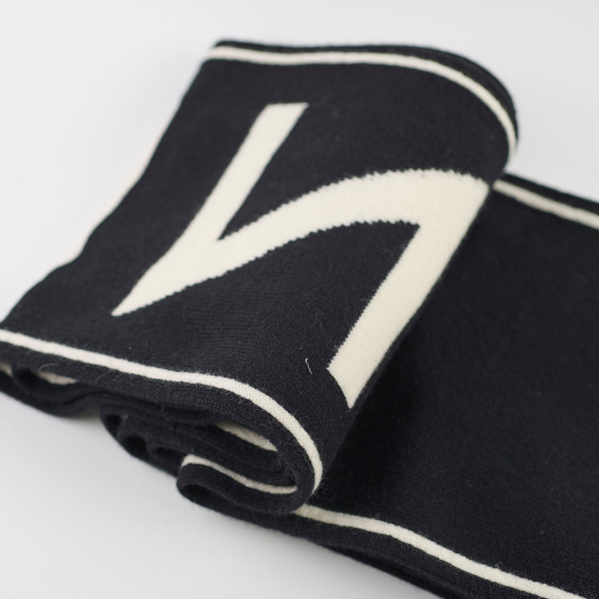 Celine Thick Wool Scarf Black/White - photo 3