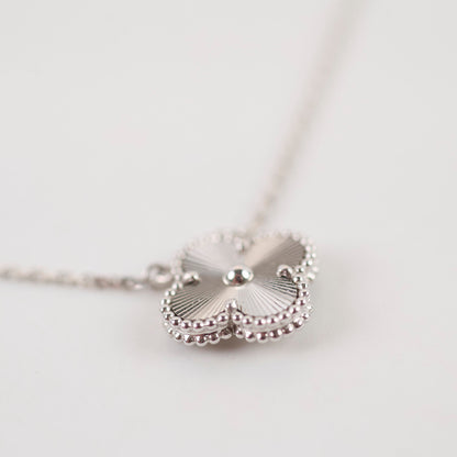 Van Cleef & Arpels Vintage Alhambra White Gold Guilloche - photo 3