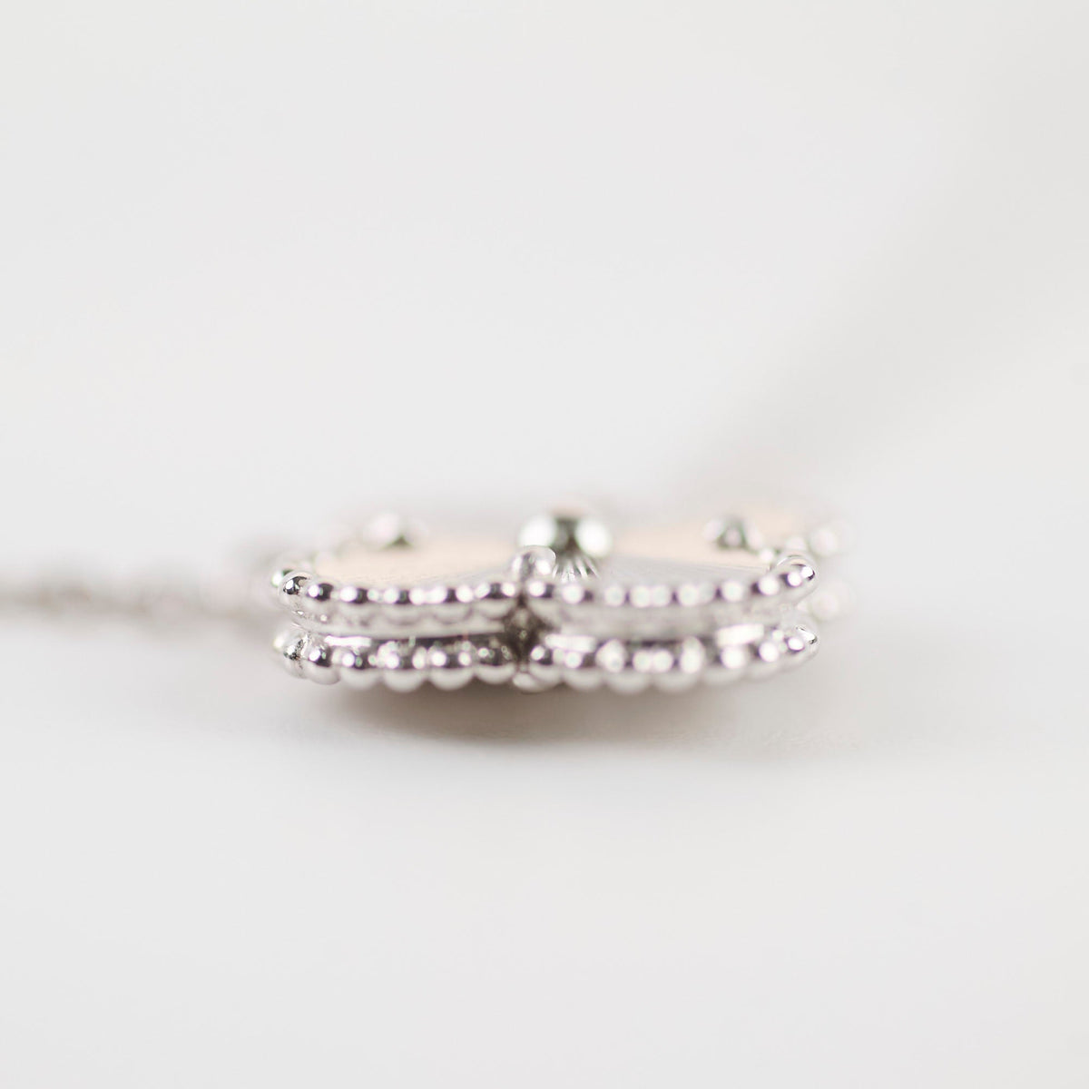 Van Cleef & Arpels Vintage Alhambra White Gold Guilloche - photo 4