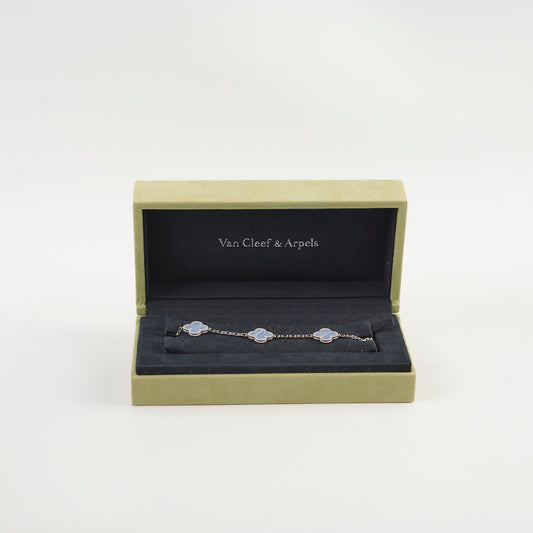 Van Cleef & Arpels 5 Motifs Chalcedony Bracelet - photo 2