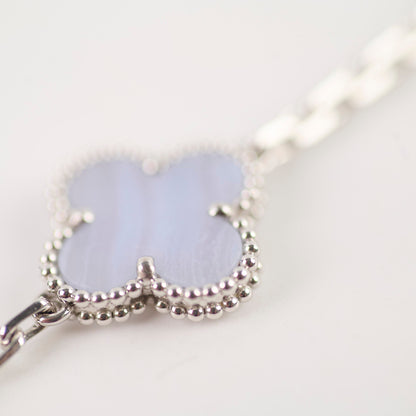 Van Cleef & Arpels 5 Motifs Chalcedony Bracelet - photo 4