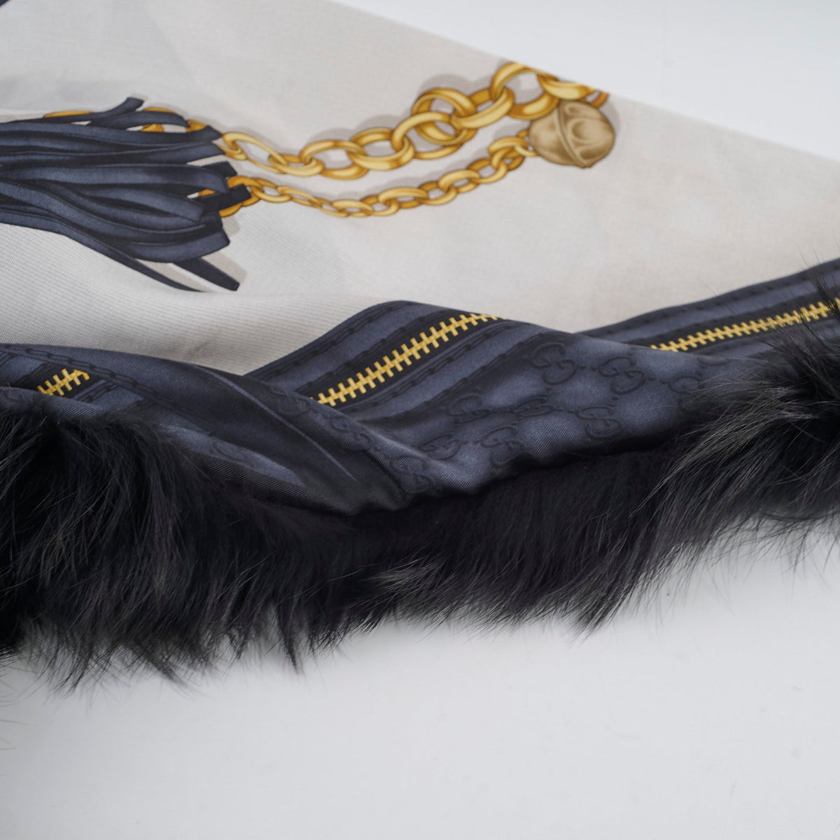 Gucci Silk Triangle, Fox Fur Trim Navy - photo 5