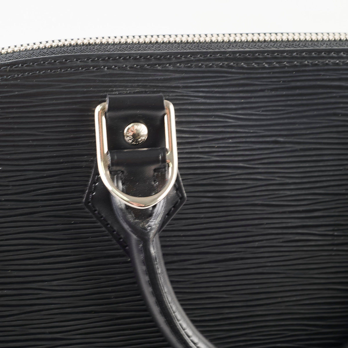 Louis Vuitton Alma PM Epi Black - photo 7