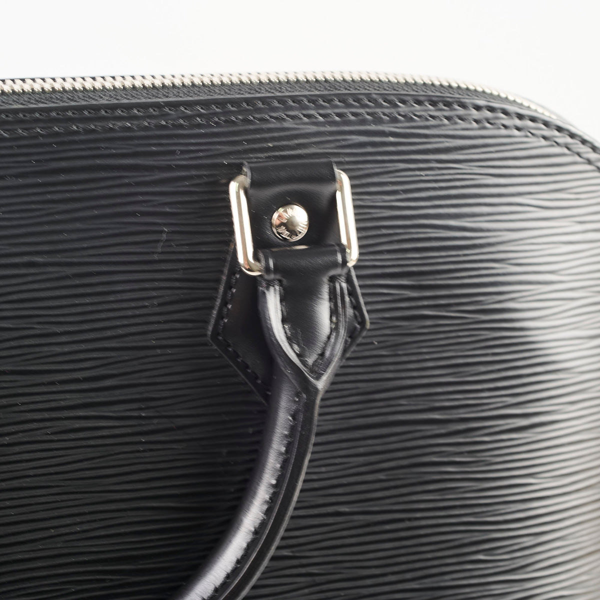Louis Vuitton Alma PM Epi Black - photo 8