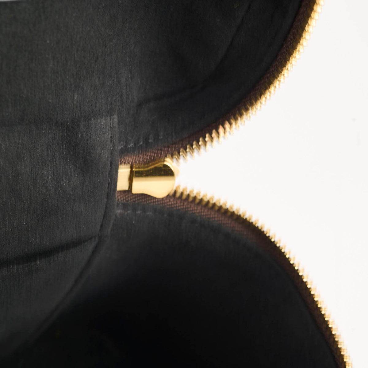 Louis Vuitton Vanity PM Reverse Monogram - photo 9