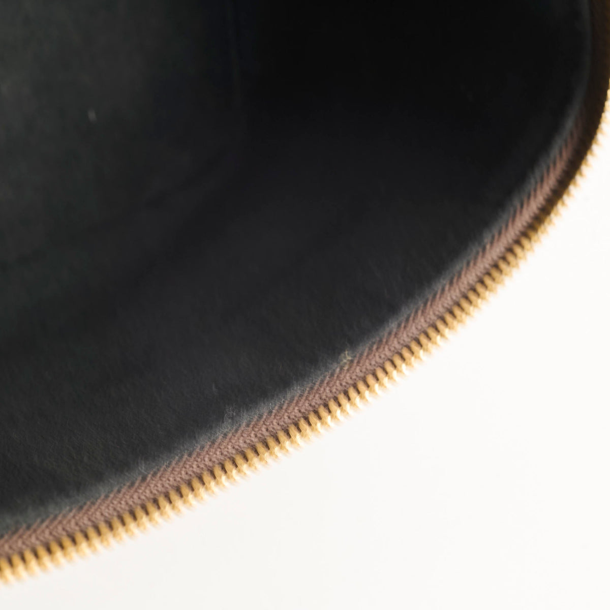 Louis Vuitton Vanity PM Reverse Monogram - photo 10