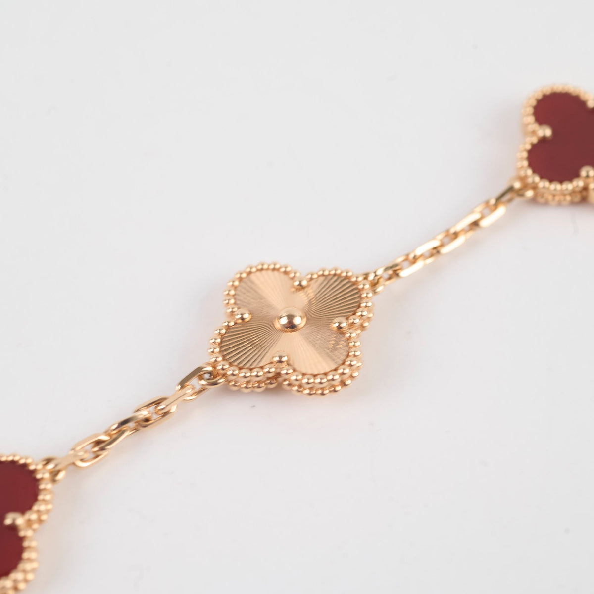Van Cleef & Arpels 5 Motif Vintage Alhambra Guilloche & Carnelian Bracelet Rose Gold - photo 4