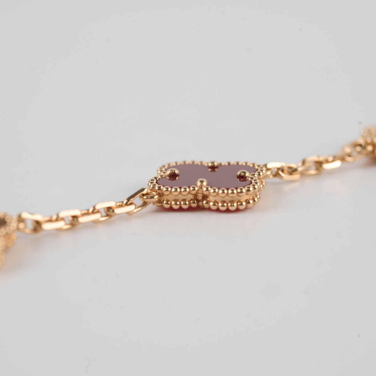 Van Cleef & Arpels 5 Motif Vintage Alhambra Guilloche & Carnelian Bracelet Rose Gold - photo 7
