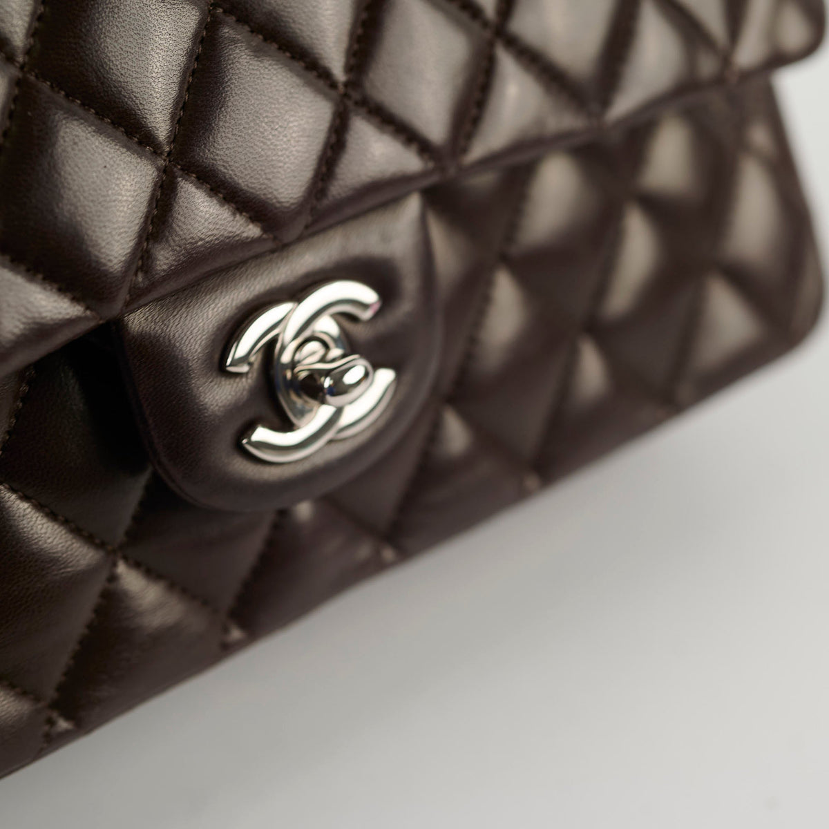 Chanel Classic Flap Medium/Large Lambskin Dark Brown - photo 19