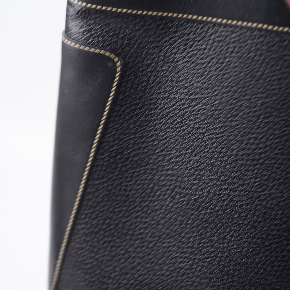 Gucci Leather Tote Black - photo 9