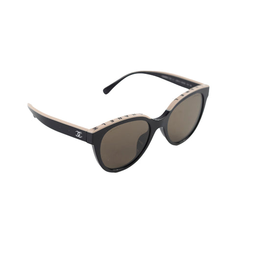 Chanel Black/ Beige Sunglasses - photo 1