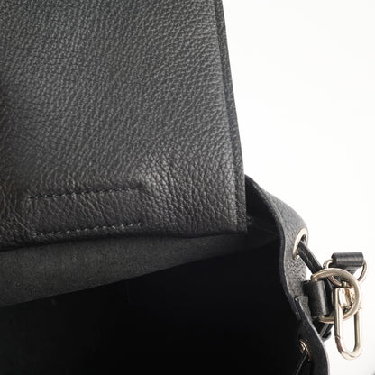 Louis Vuitton LockMe Bucket Nano Black - photo 6