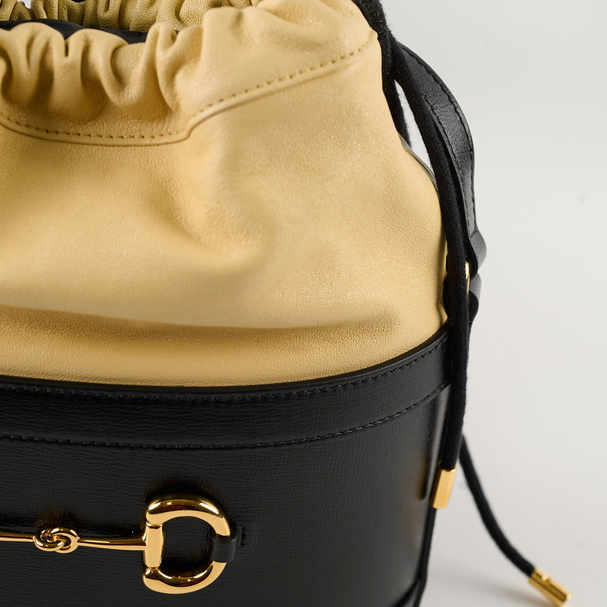 Gucci Horsebit 1955 Bucket Bag Beige/Black - photo 6