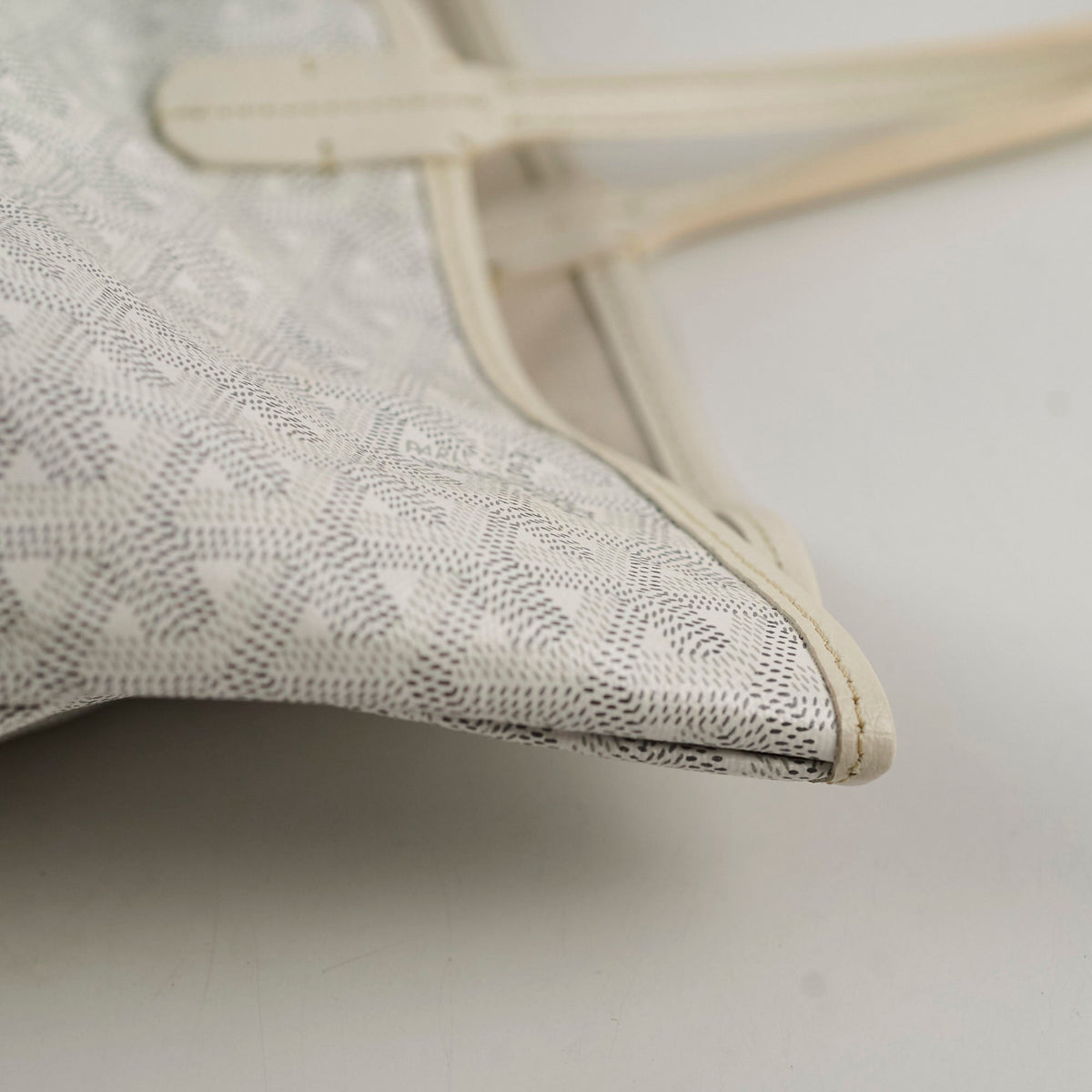 Goyard Saint Louis White PM Tote - photo 5