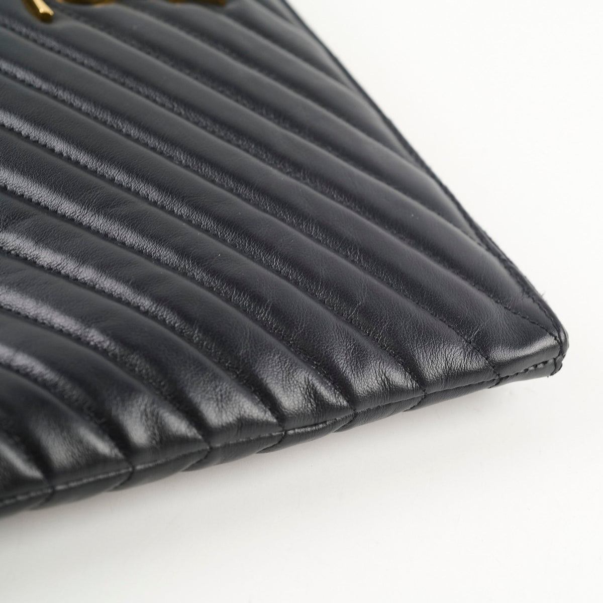 Saint Laurent Cassandre Matelasse Pouch Black - photo 6