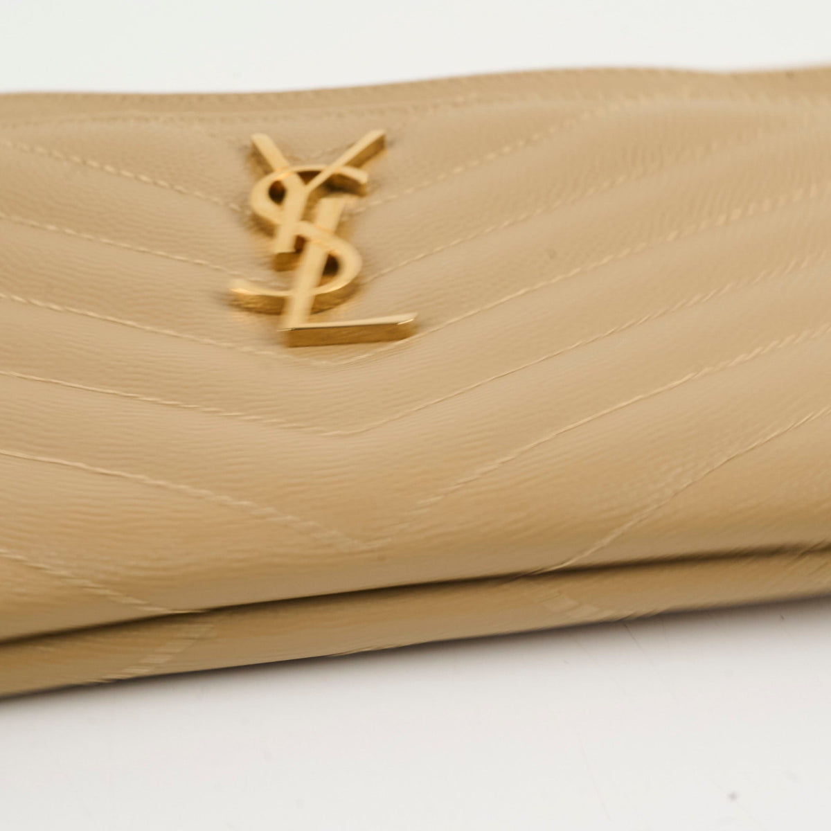 Saint Laurent Bill Pouch Dark Latte GHW - photo 8