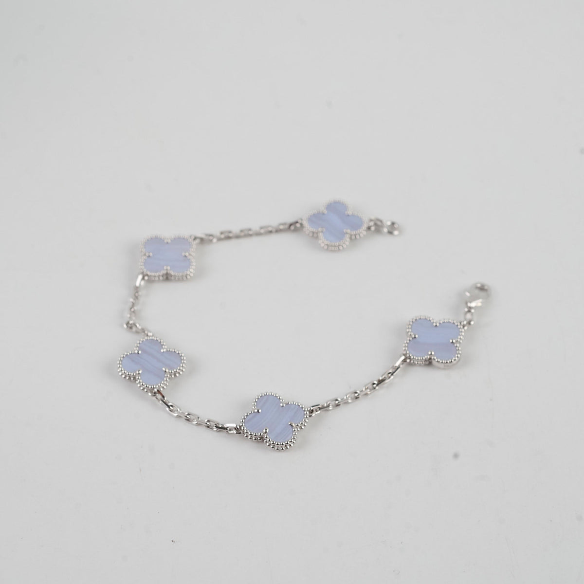 Van Cleef & Arpels Vintage Alhambra 5 Motif Bracelet Chalcedony - photo 3