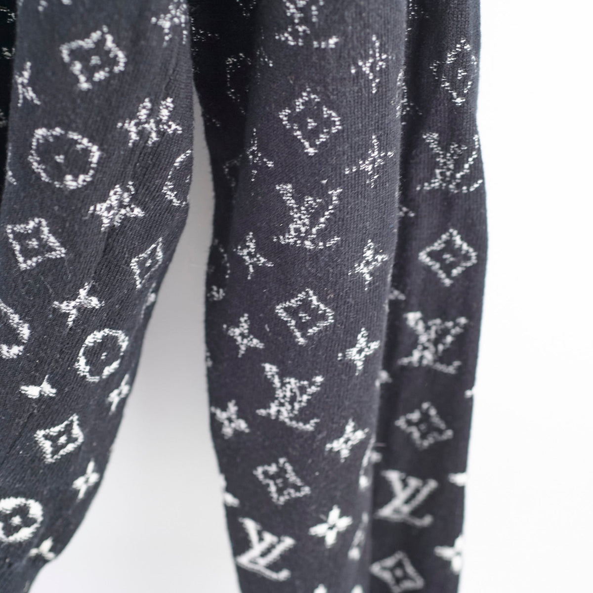Louis Vuitton LVSE Monogram Crewneck Size L - photo 9