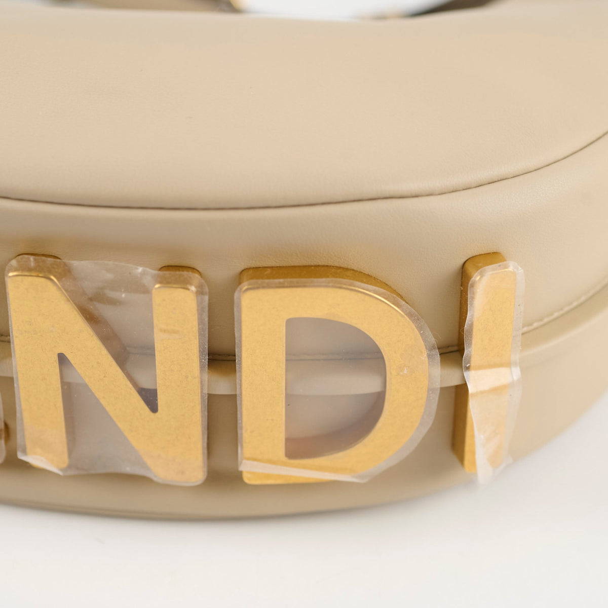 Fendi Fendigraphy Small Leather Hobo Beige - photo 5