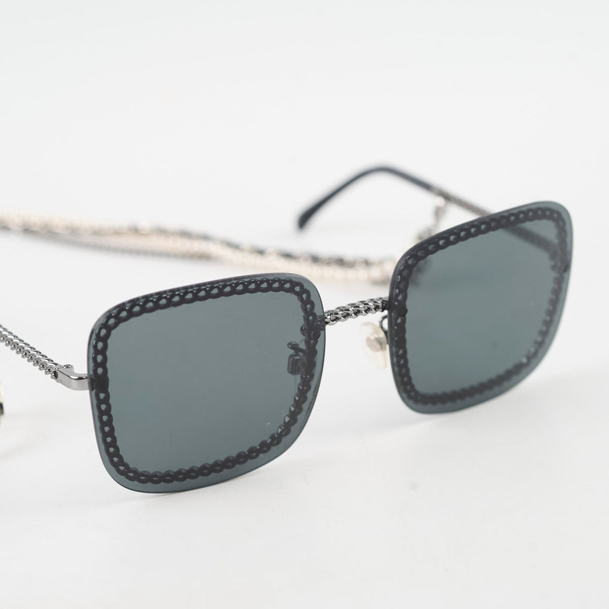 Chanel 4244 Black Square Sunglasses with Chain - photo 3